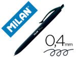 Esferográfica Milan P1 retrátil, ponta 1 mm. Touch preto.