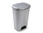 Contentor de Plástico Plasticforte com pedal. Capacidade 50 litros, tamanho 410X360X635 mm. Cor prata.