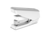 Agrafador Fellowes easypress Lx840 proteção antibacteriana. Capacidade 25 folhas. Usa agrafes 24/6 e 26/6. Cor branco