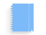 Caderno Carchivo Ingeniox Foam, formato A4, com 80 folhas, quadrículado. Capa cor azul pastel.